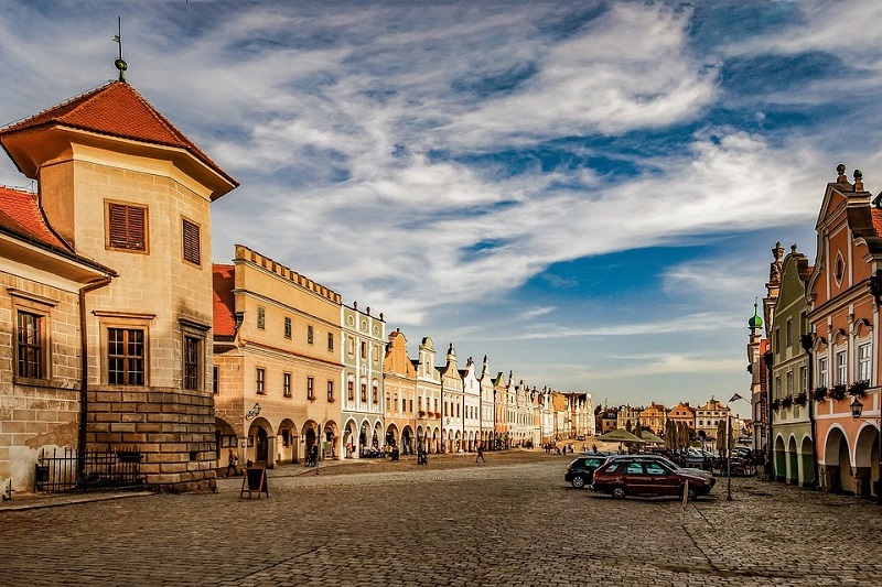 Czeskie zamki i skarby UNESCO - dzień nauczyciela wycieczka 3 dniowa